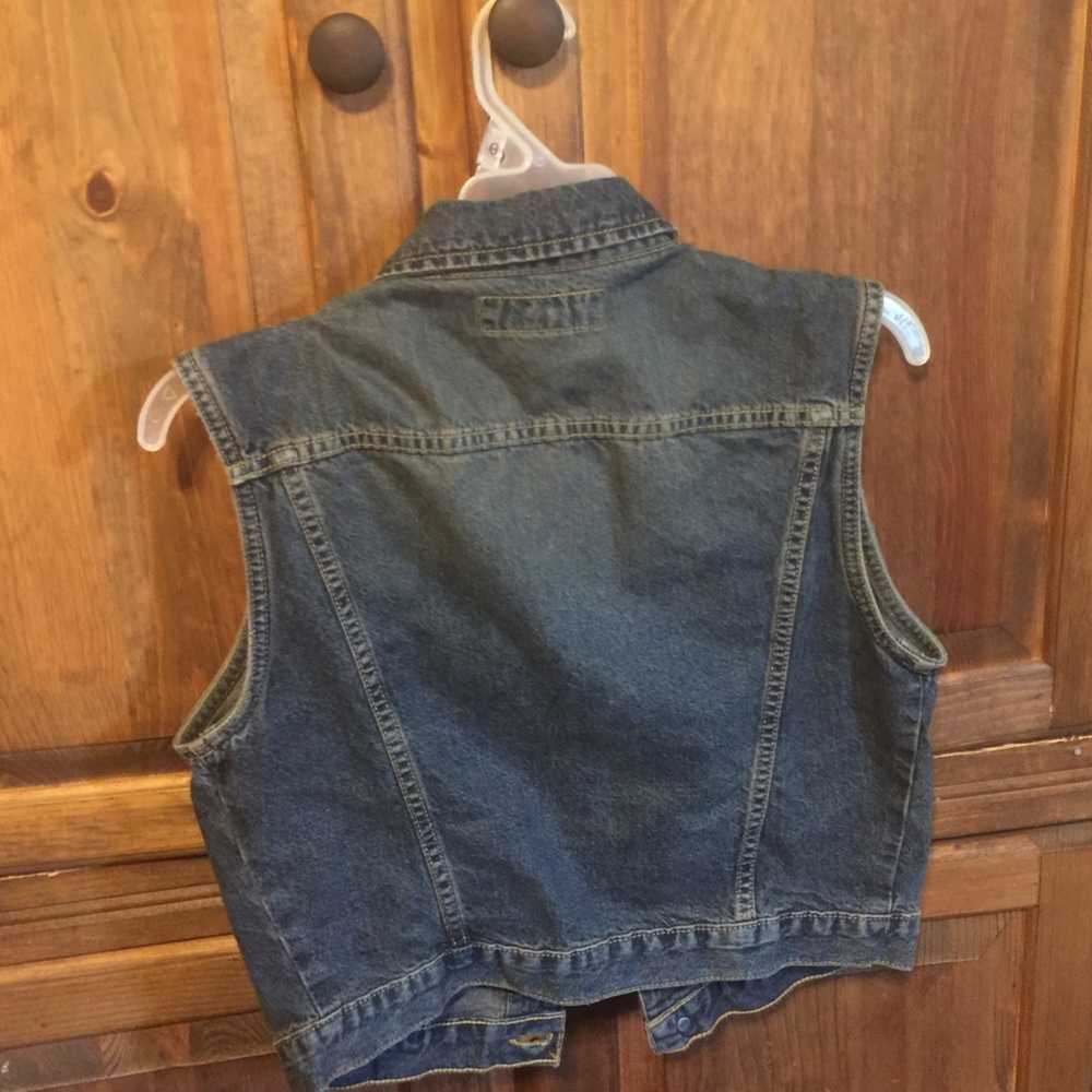 Express Jeans Cropped Button Down Denim Vest - image 4